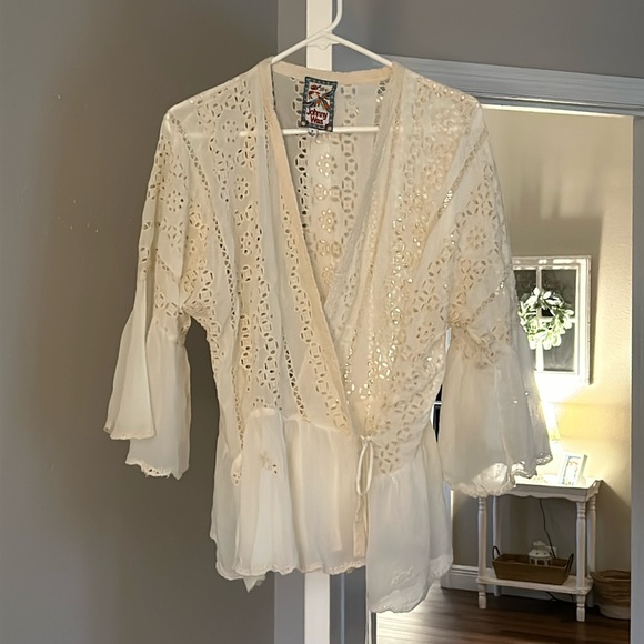 Johnny Was ira ruffle kimono size Small. Cream colored, eyelet, wrap style, Cute - Picture 7 of 8